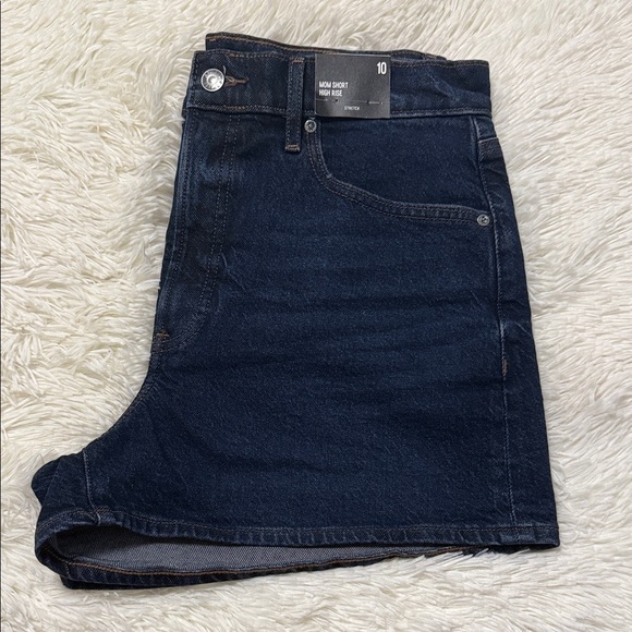 Express High Rise Mom Short - Picture 5 of 5